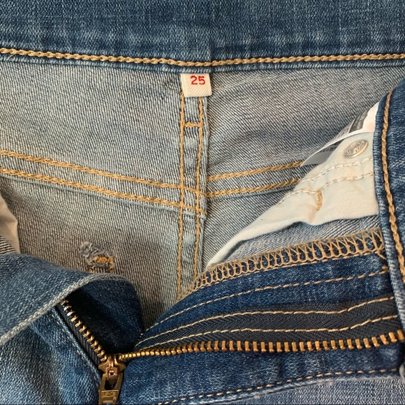 Levi’s Denim Jean Distressed shorts size 25 women’s Blue Summer - Picture 8 of 12